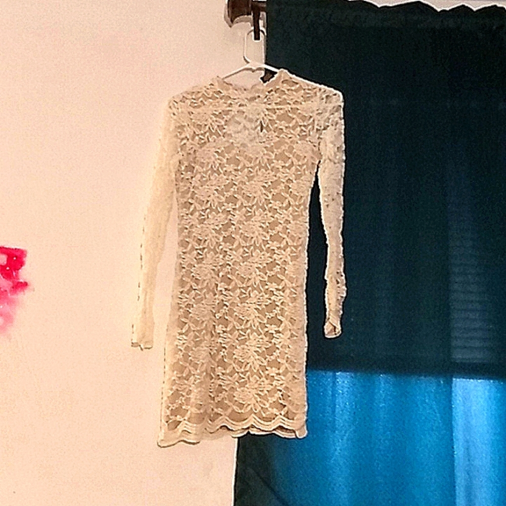 Fire Los Angeles white lace long sleeve dress